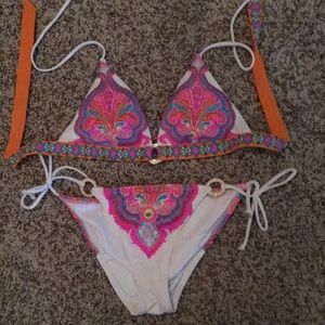 Victoria’s Secret bikini